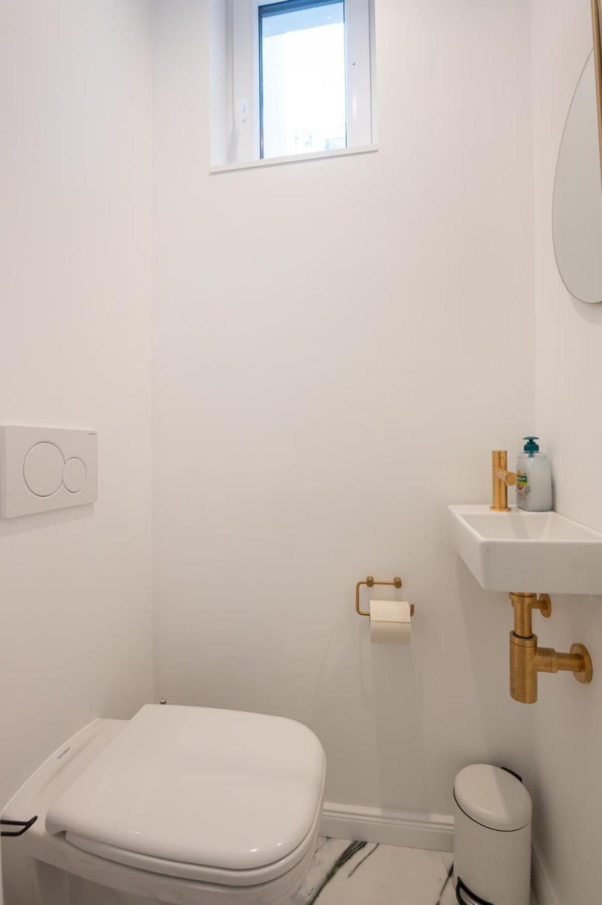 Renovated Art Deco Apartment With Vintage Elements Ostende Kültér fotó