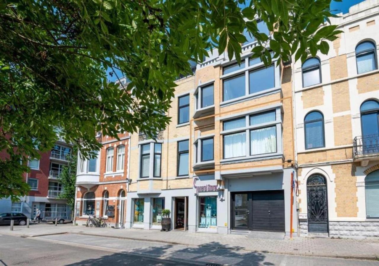 Renovated Art Deco Apartment With Vintage Elements Ostende Kültér fotó
