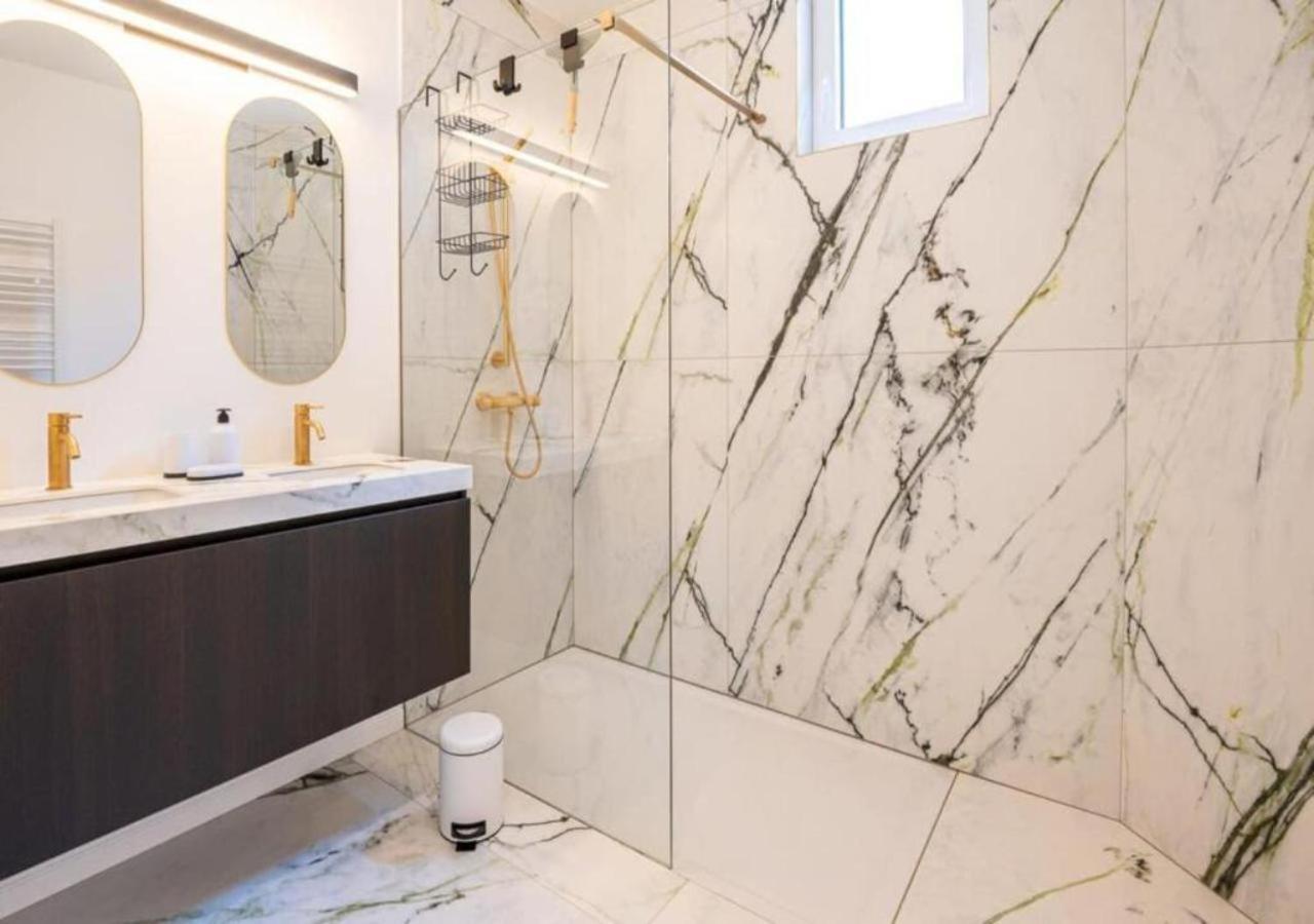Renovated Art Deco Apartment With Vintage Elements Ostende Kültér fotó