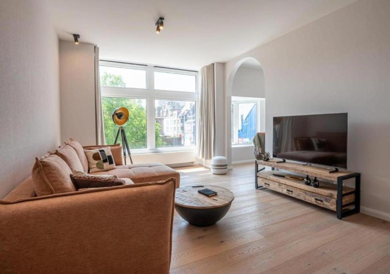 Renovated Art Deco Apartment With Vintage Elements Ostende Kültér fotó